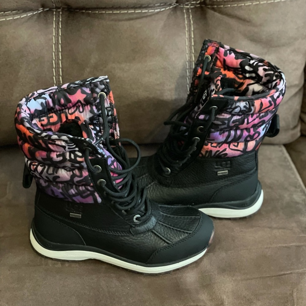 Women’s UGG Adirondack Boot